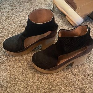 Free people clogs size 36 lightly worn